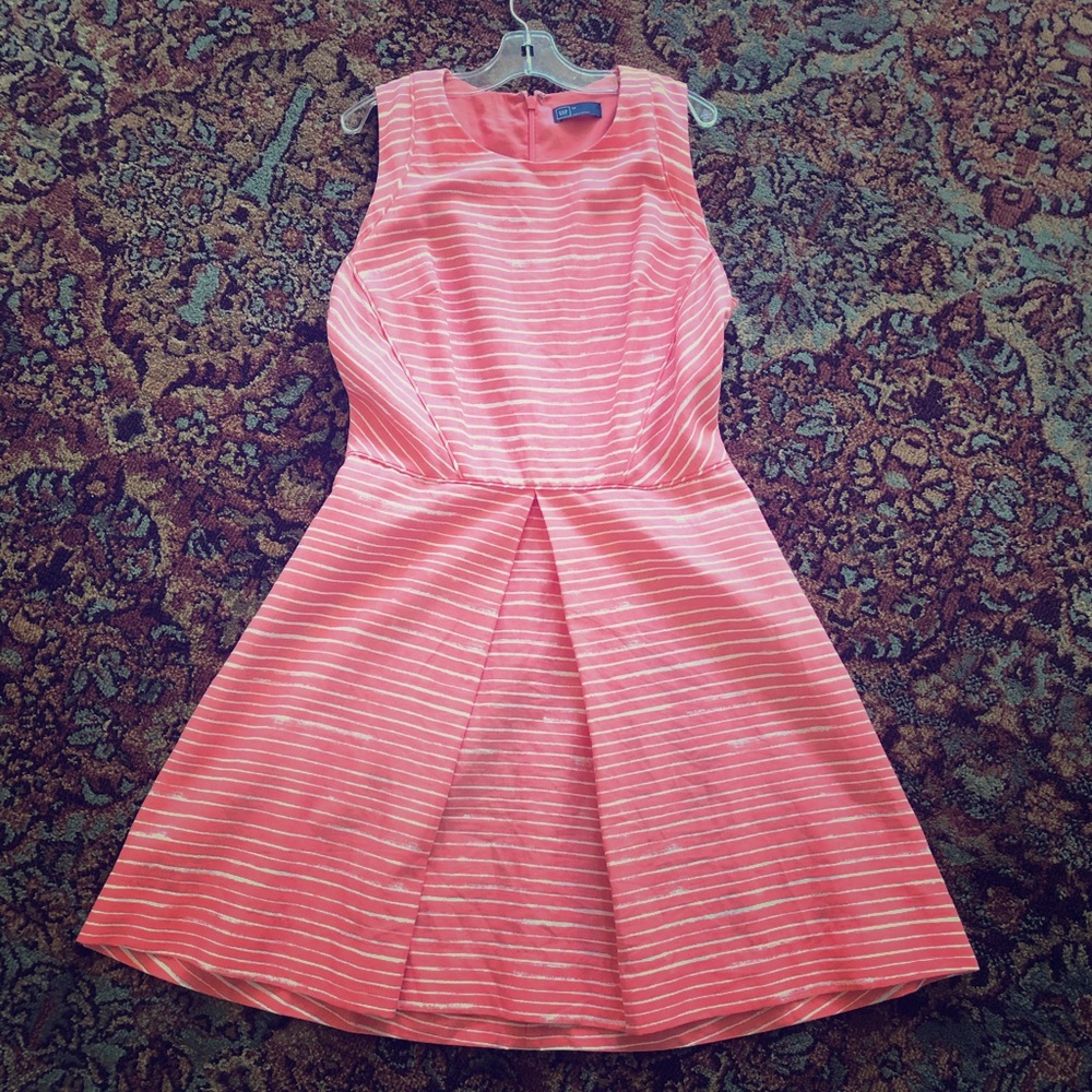 Gap Coral Sleeveless Dress, Perfect for Spring!